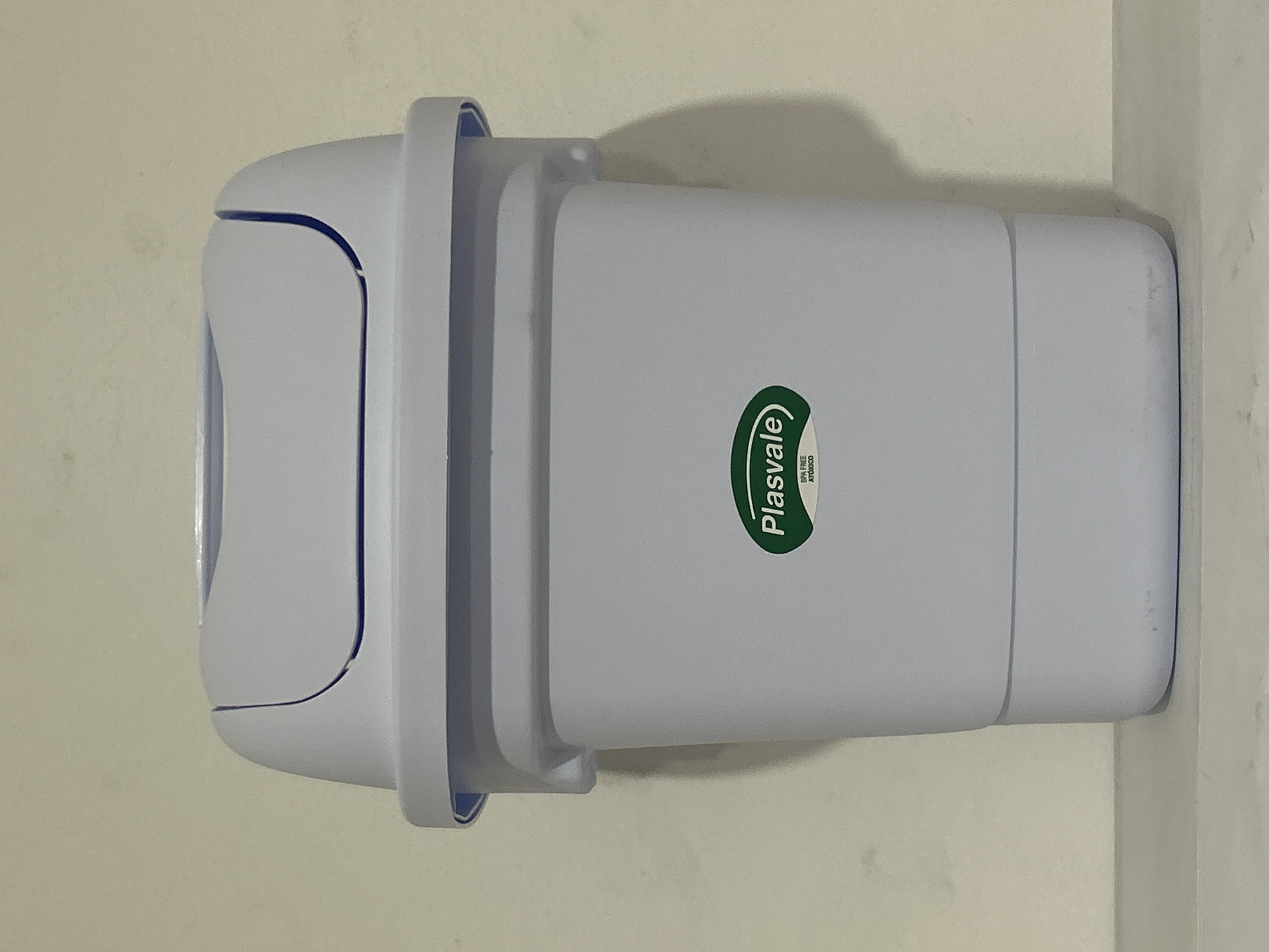 LIXEIRA PEQUENA 10LTS BRANCA