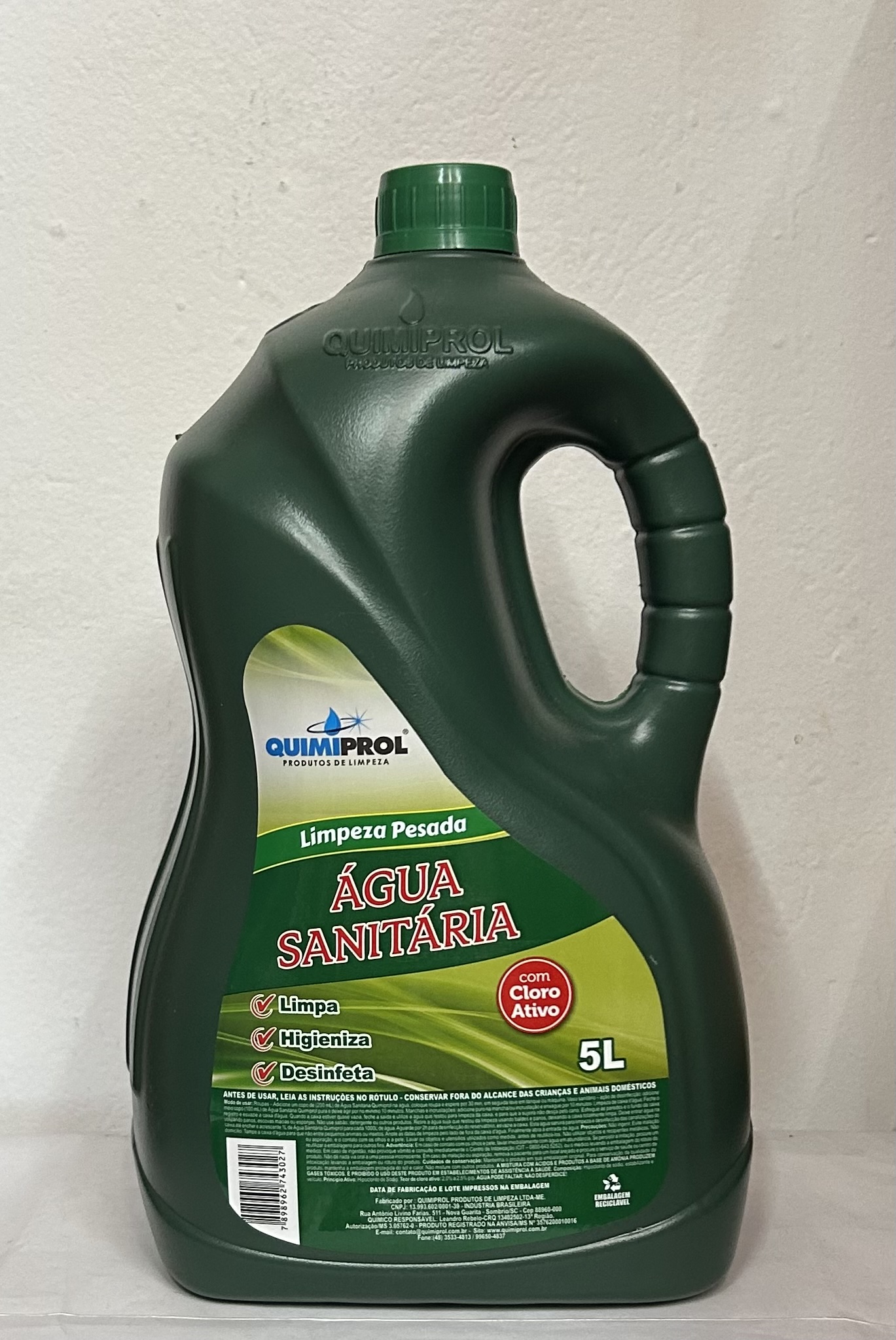 ÁGUA SANITÁRIA COM CLORO ATIVO 5L