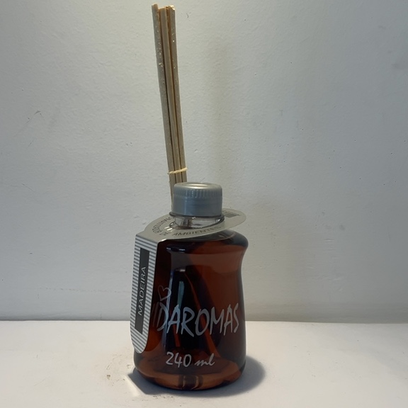 AROMATIZADOR DE AMBIENTES MADEIRA 240ml